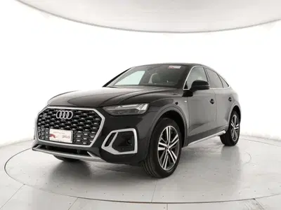 Audi Q5 Sportback Sportback 40 2.0 tdi mhev 12V quattro s-tronic del 2022 usata a Nola