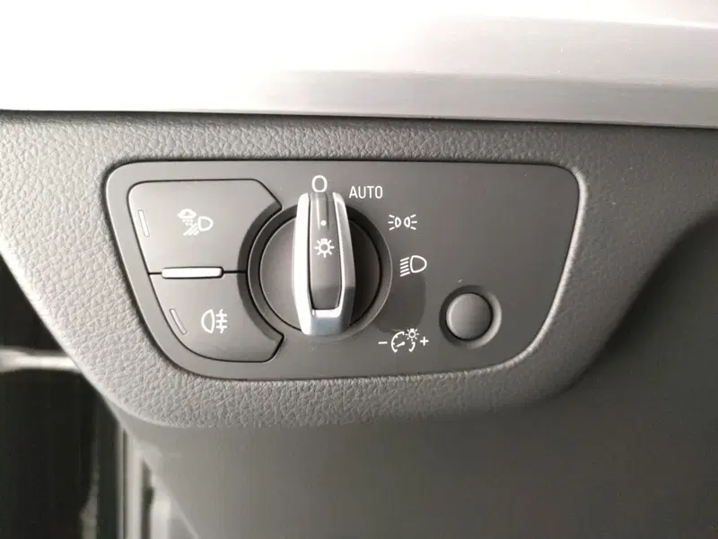 Audi Q5 Sportback usata a Napoli (15)