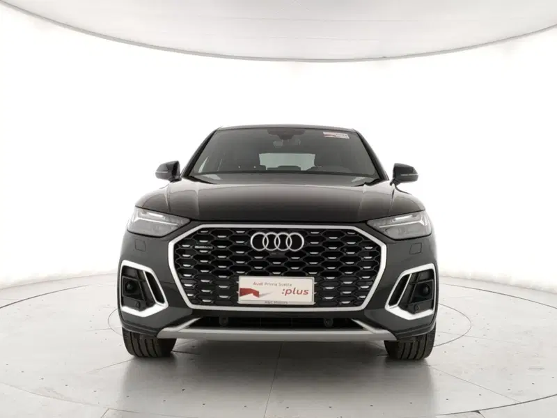 Audi Q5 Sportback usata a Napoli (2)