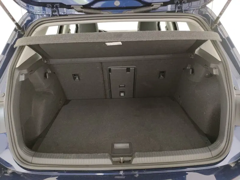 Volkswagen Golf usata a Napoli (15)