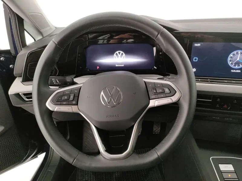 Volkswagen Golf usata a Napoli (9)