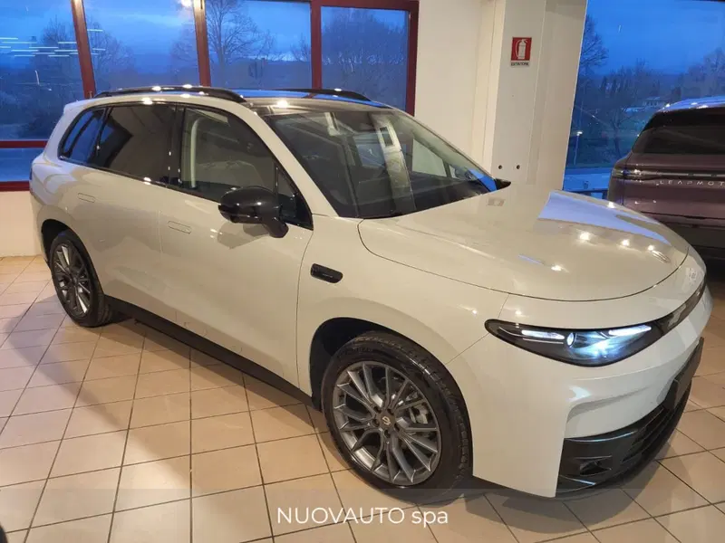Leapmotor C10 nuova a Arezzo (4)