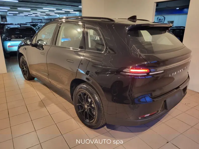 Leapmotor C10 nuova a Arezzo (4)