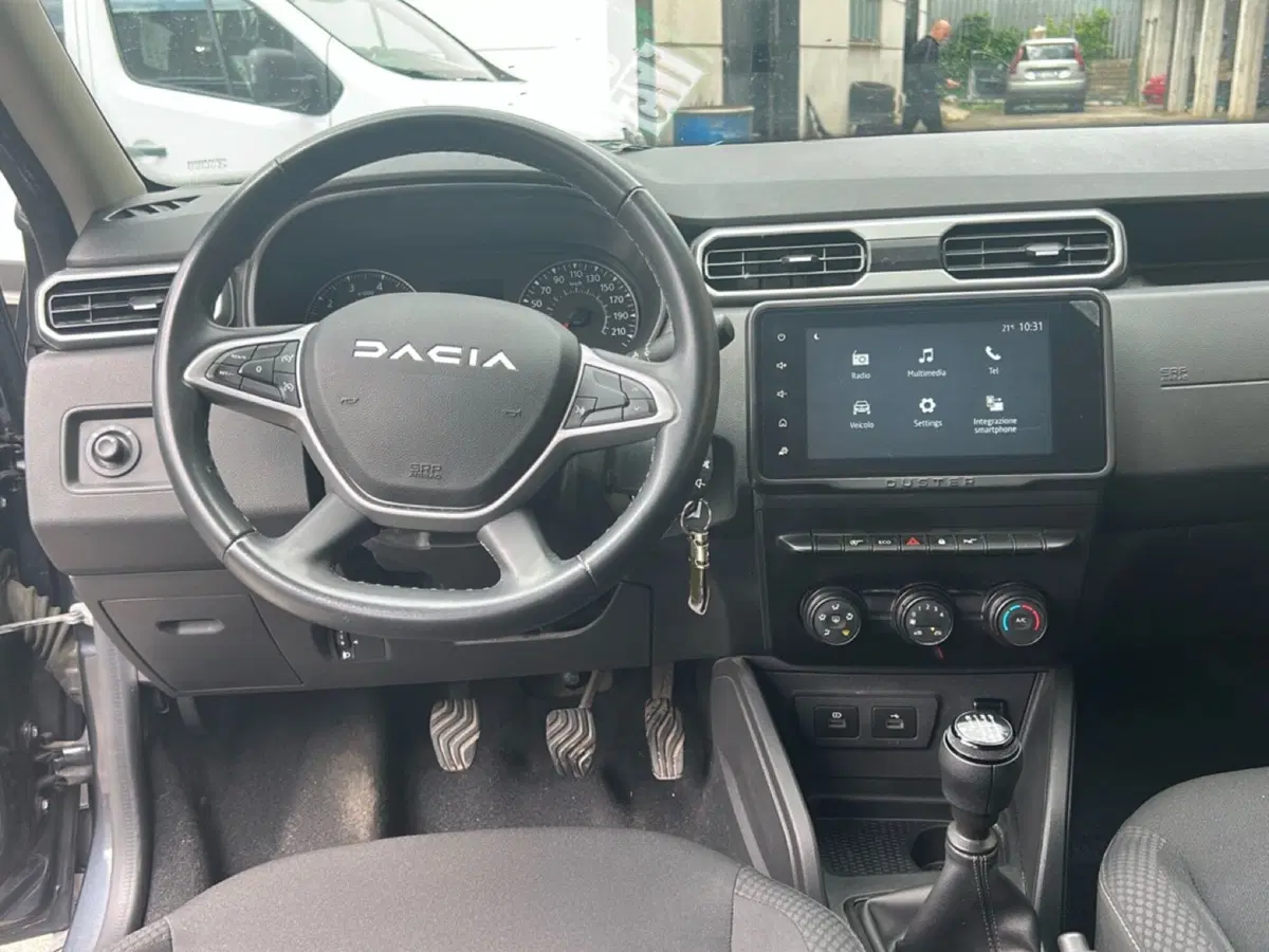 Dacia Duster usata a Frosinone (12)
