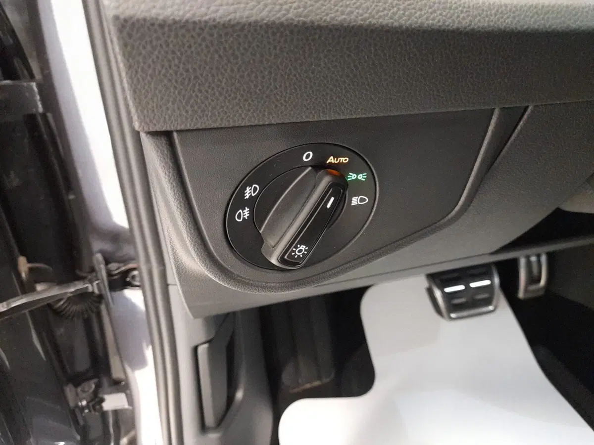 Volkswagen Taigo usata a Bologna (10)