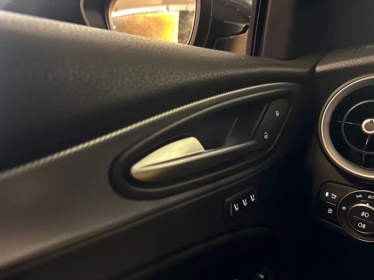 Alfa Romeo Stelvio usata a Prato (19)