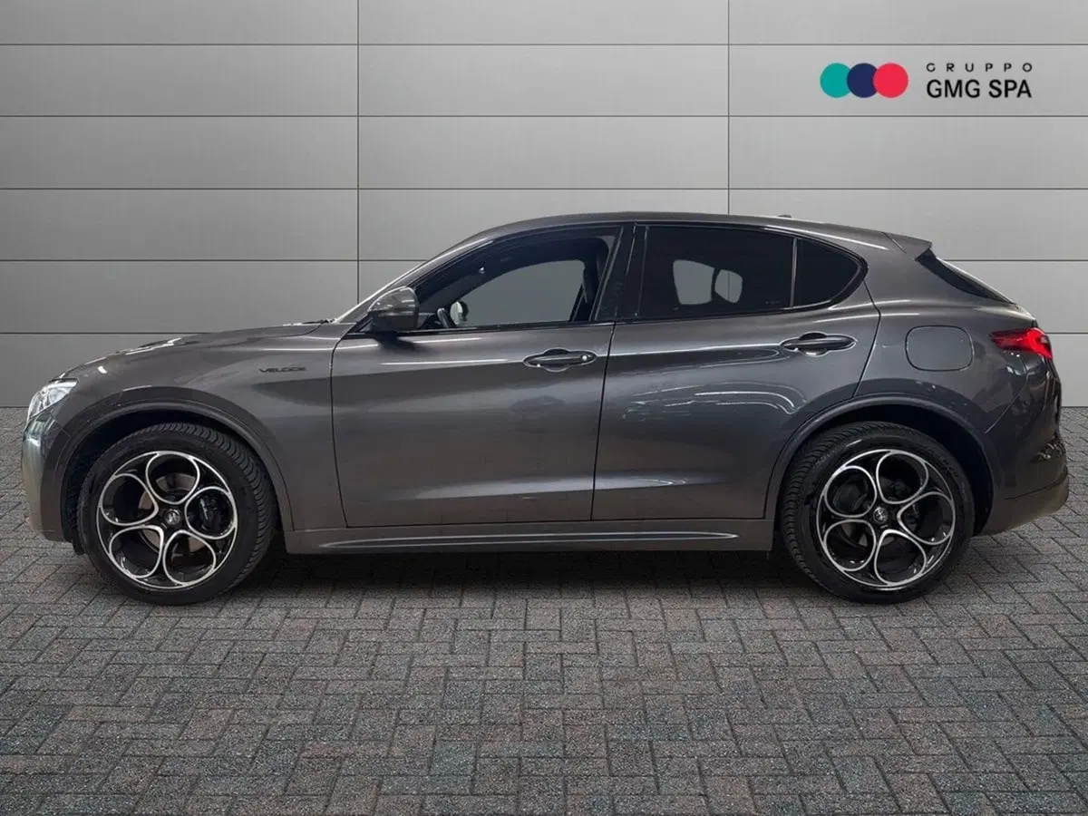 Alfa Romeo Stelvio usata a Prato (5)