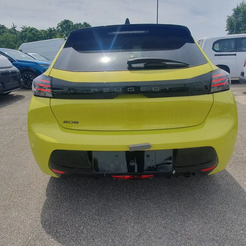 Peugeot 208 nuova a Frosinone (5)