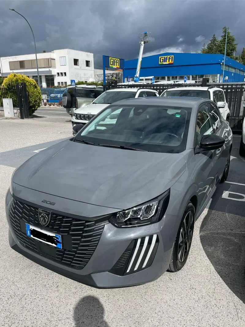 Peugeot 208 usata a L'Aquila
