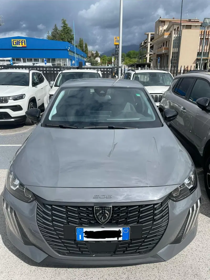 Peugeot 208 usata a L'Aquila (3)