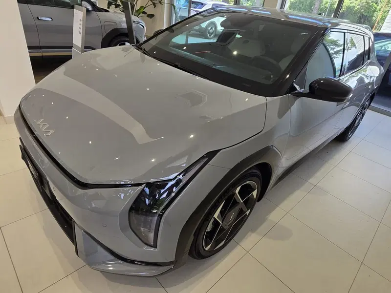 Kia EV4 nuova a Rimini (3)