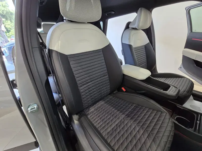 Kia EV4 nuova a Rimini (9)