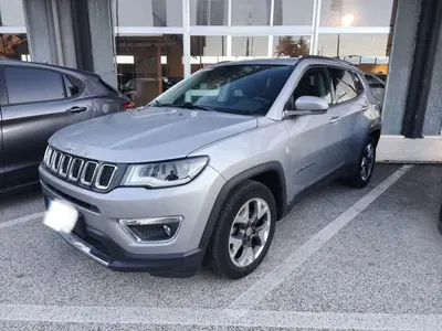 Jeep Compass 1.6 Multijet II 2WD Limited del 2020 usata a Avezzano