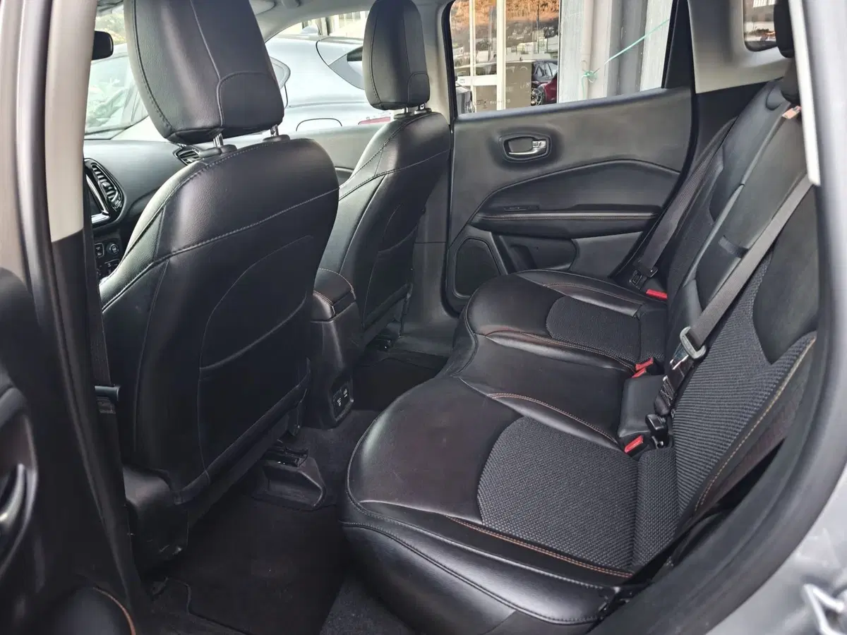 Jeep Compass usata a L'Aquila (17)