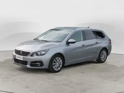 Peugeot 308 SW BlueHDi 130 S&amp;S EAT8 Allure Pack del 2021 usata a Cuneo