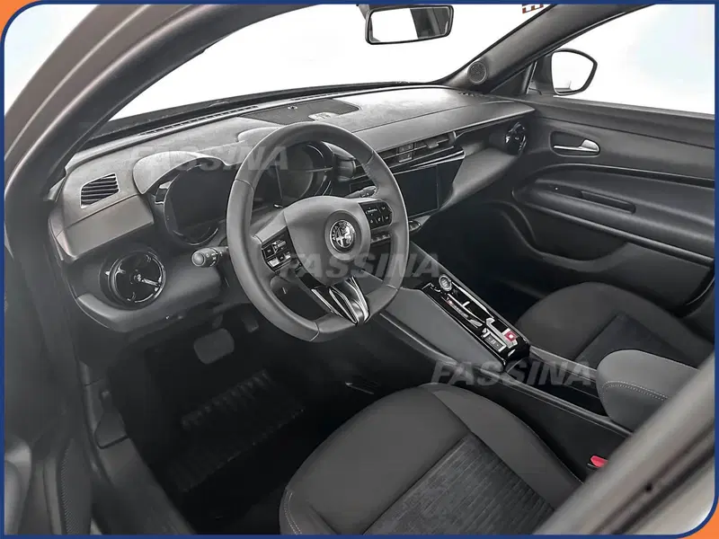 Alfa Romeo Junior usata a Milano (9)