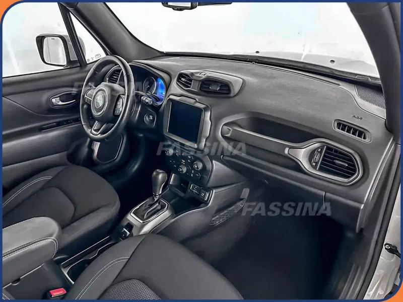 Jeep Renegade usata a Milano (13)