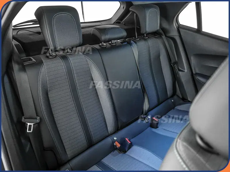 Peugeot 2008 usata a Milano (11)