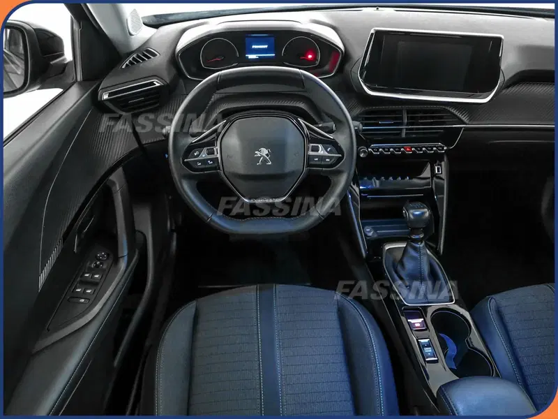 Peugeot 2008 usata a Milano (9)