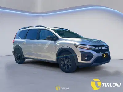 Dacia Jogger 1.0 tce Extreme UP Gpl 100cv del 2023 usata a Milano