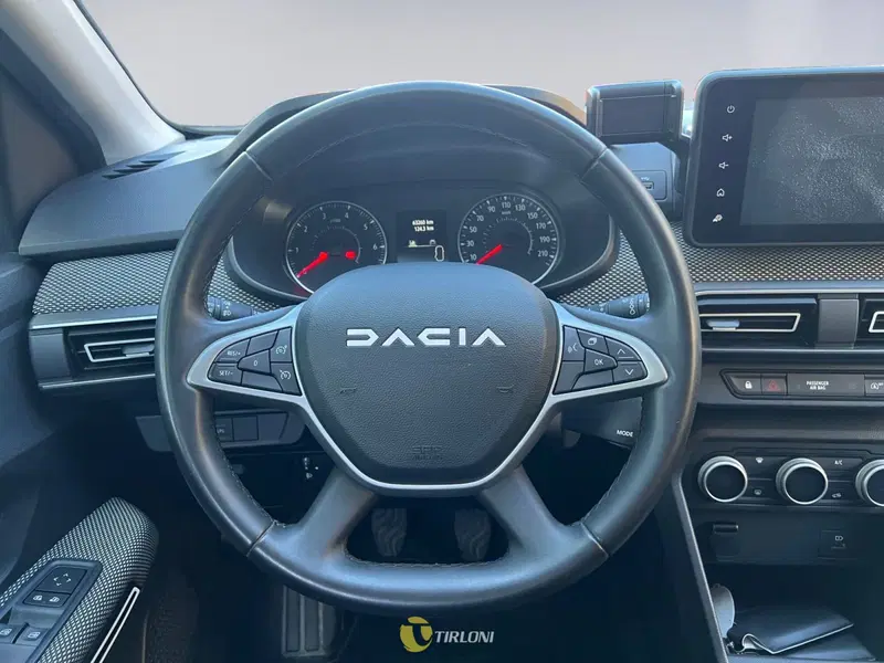 Dacia Jogger usata a Milano (15)