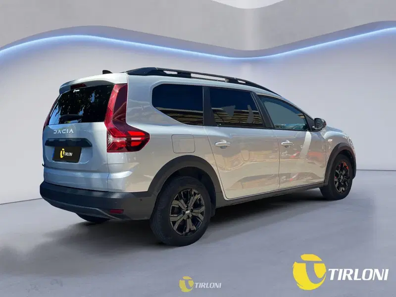 Dacia Jogger usata a Milano (4)