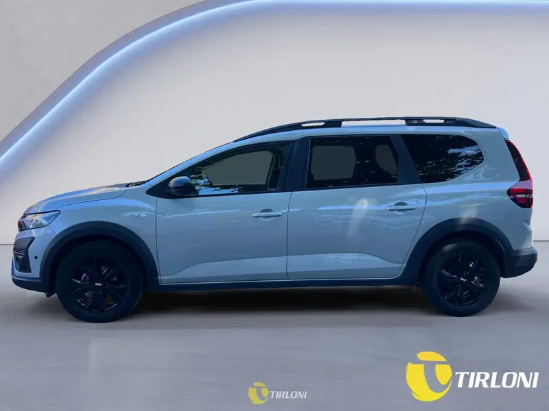 Dacia Jogger usata a Milano (9)