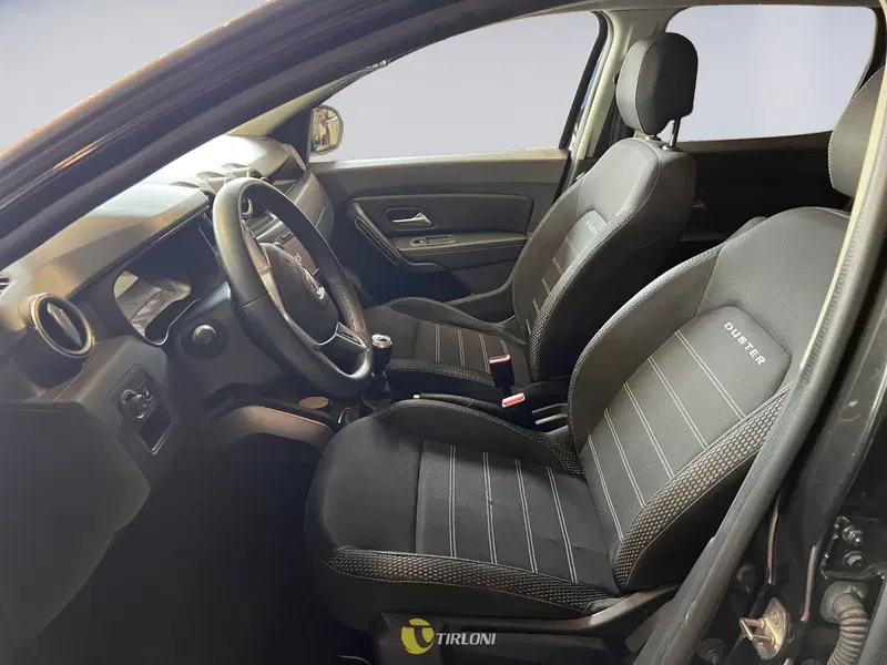 Dacia Duster usata a Milano (10)