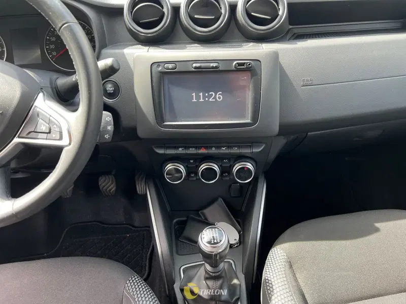 Dacia Duster usata a Milano (14)