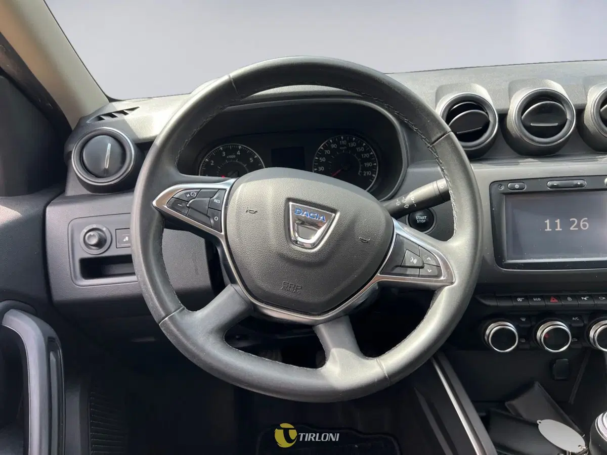 Dacia Duster usata a Milano (15)