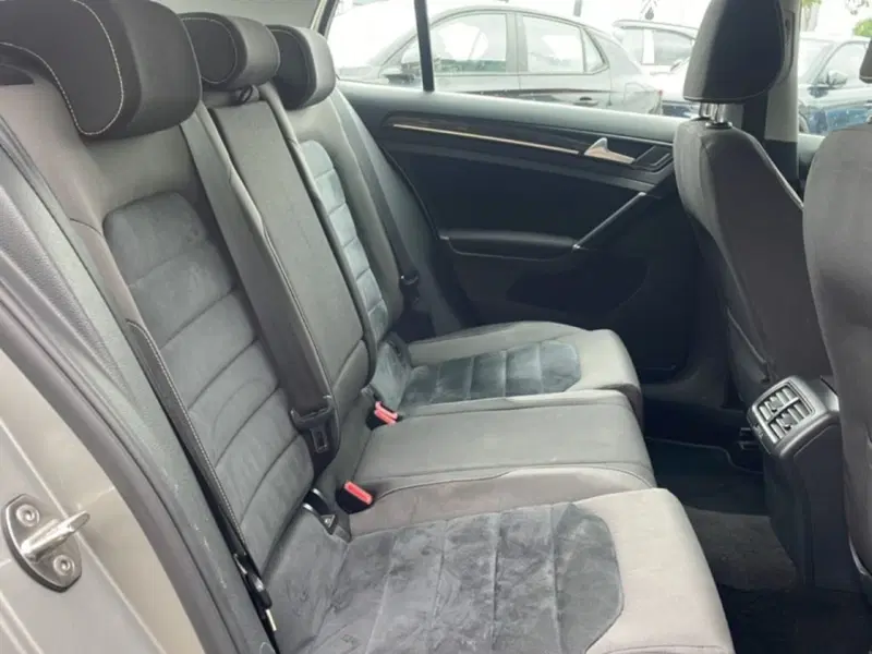 Volkswagen Golf nuova a Foggia (14)