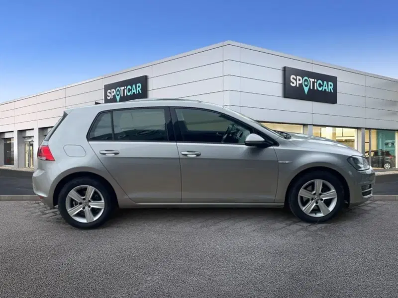 Volkswagen Golf nuova a Foggia (4)