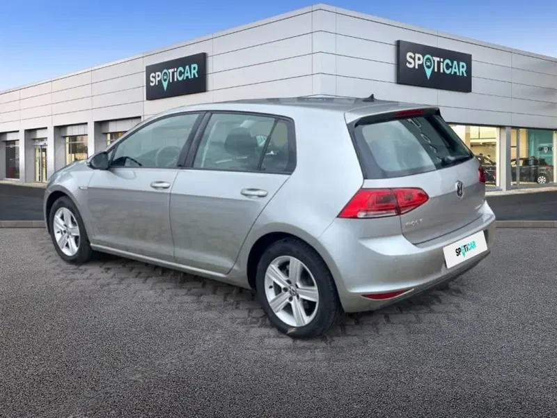 Volkswagen Golf nuova a Foggia (7)