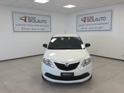 Lancia Ypsilon 1.2 69 CV 5 porte Gold del 2020 usata a Carini