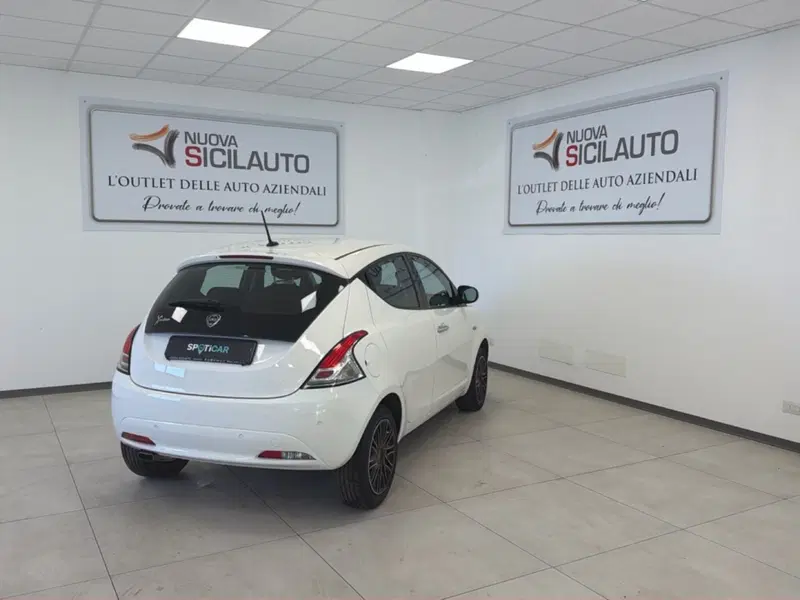 Lancia Ypsilon usata a Palermo (13)