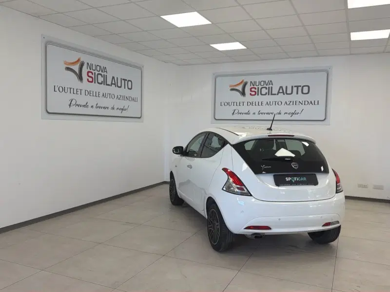 Lancia Ypsilon usata a Palermo (14)