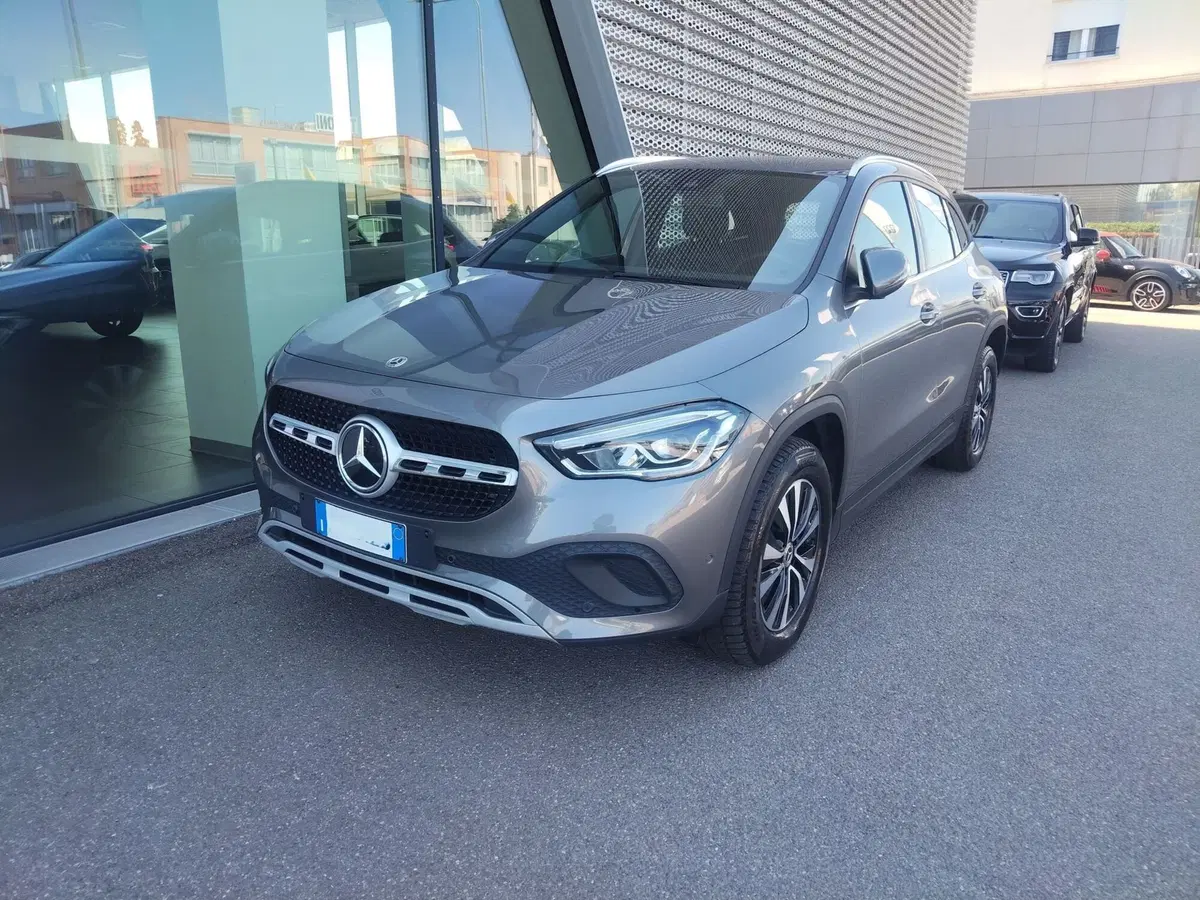 Mercedes-Benz GLA SUV usata a Modena