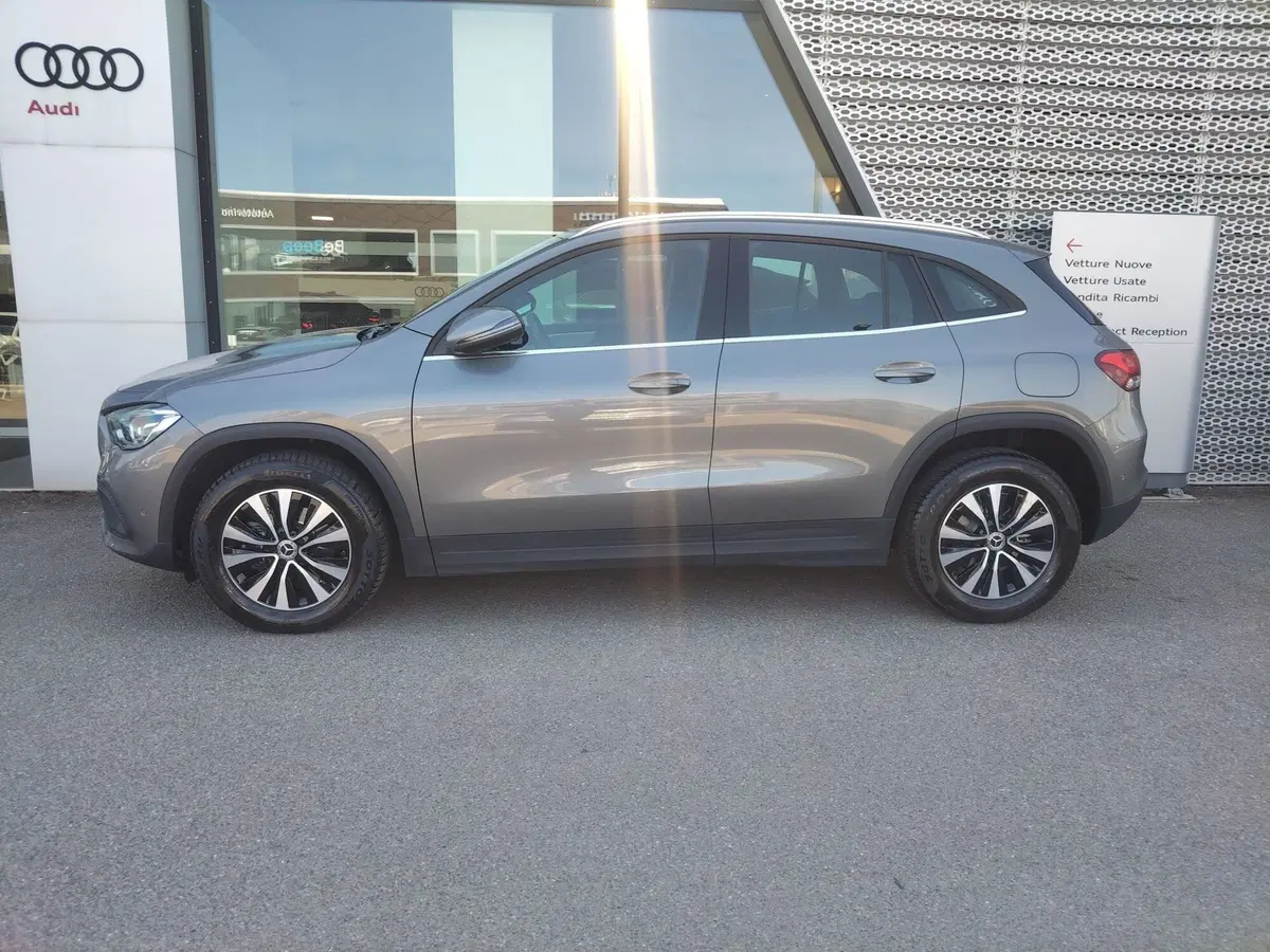 Mercedes-Benz GLA SUV usata a Modena (3)