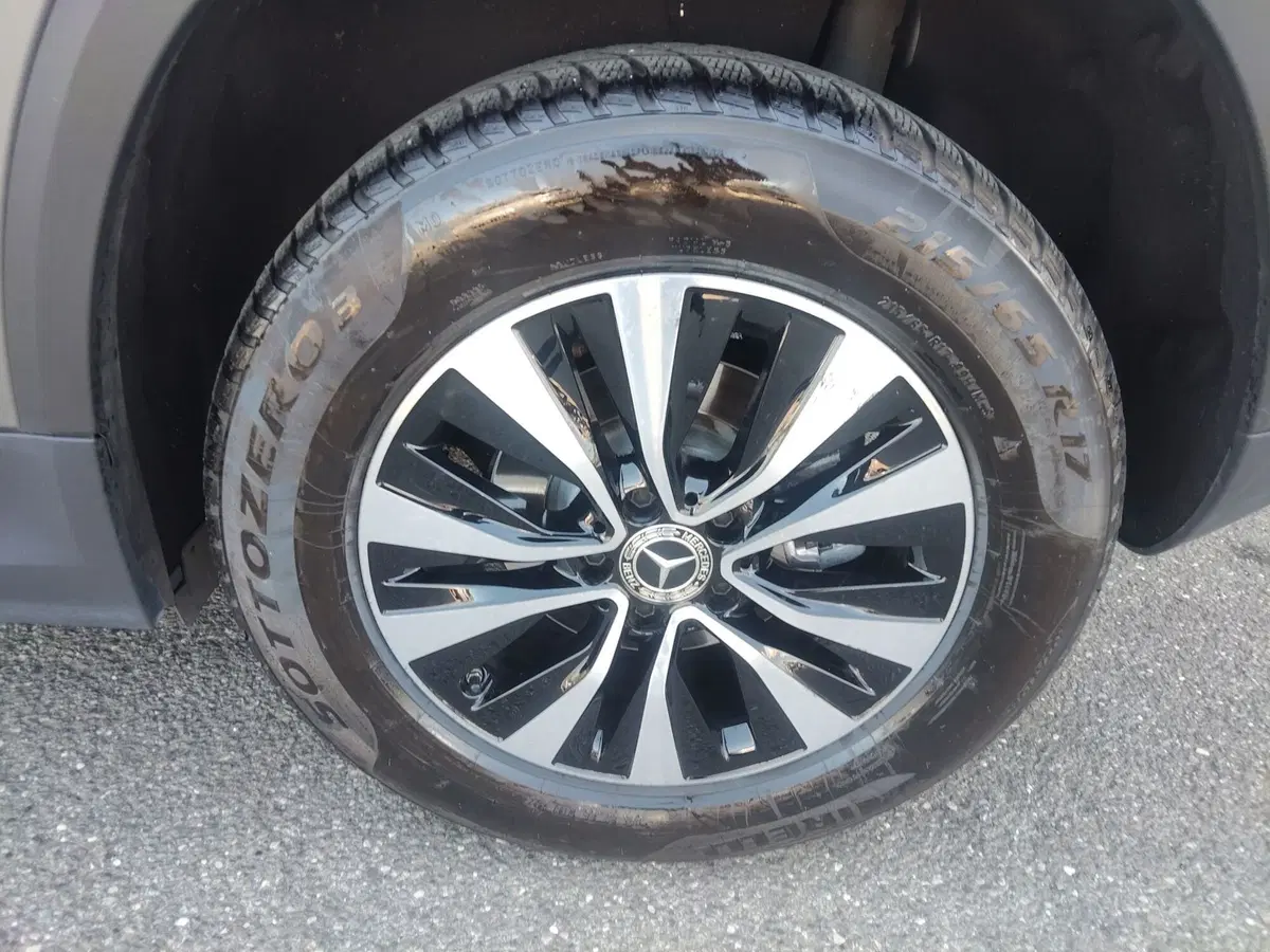 Mercedes-Benz GLA SUV usata a Modena (6)