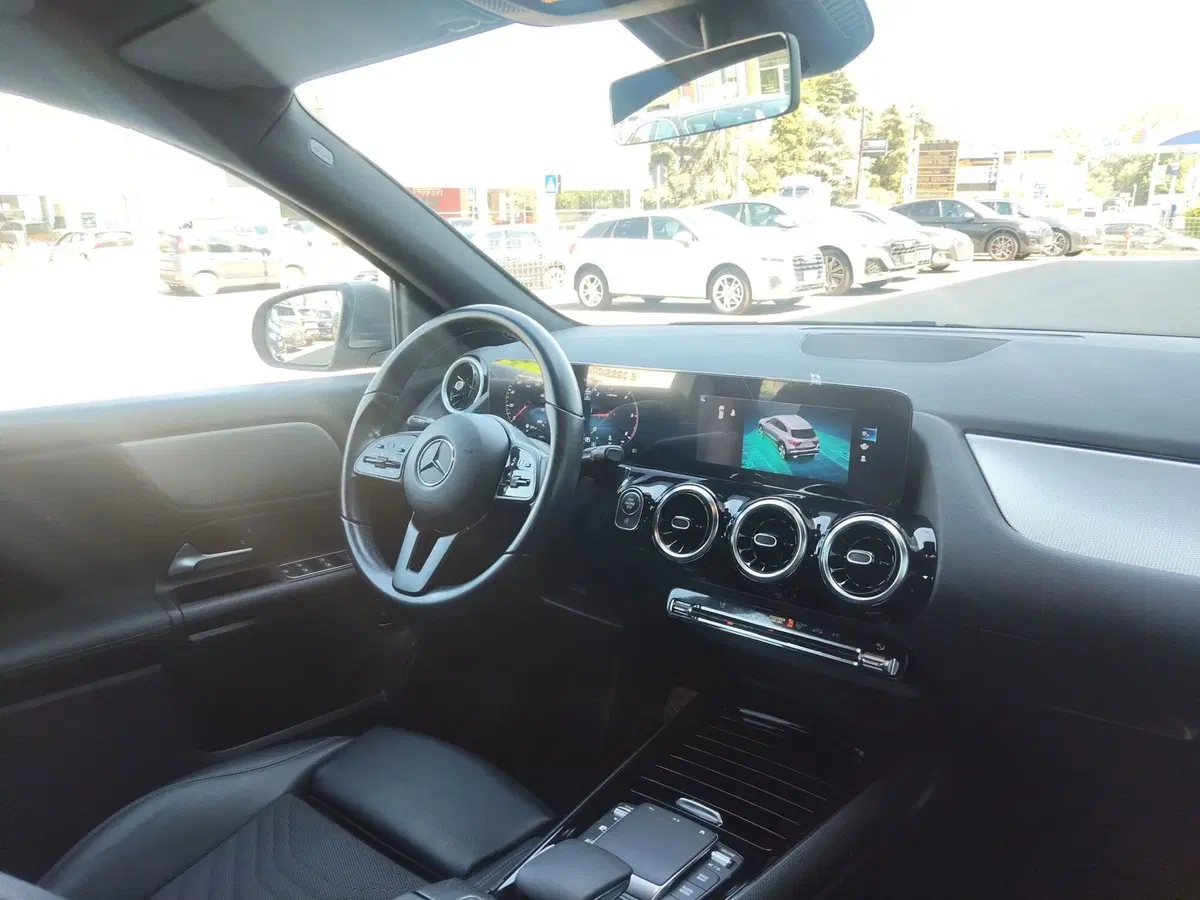 Mercedes-Benz GLA SUV usata a Modena (8)