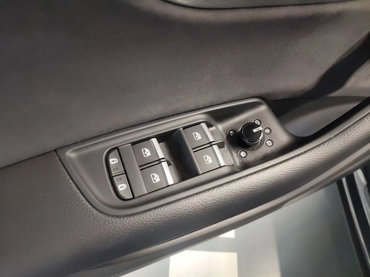 Audi Q8 usata a Modena (16)