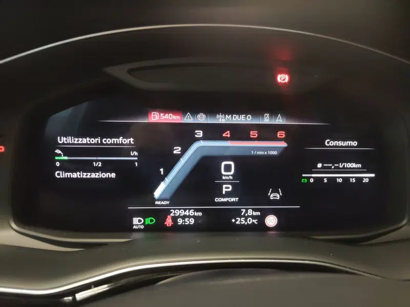Audi Q8 usata a Modena (9)
