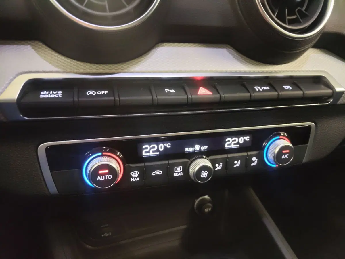 Audi Q2 usata a Modena (11)