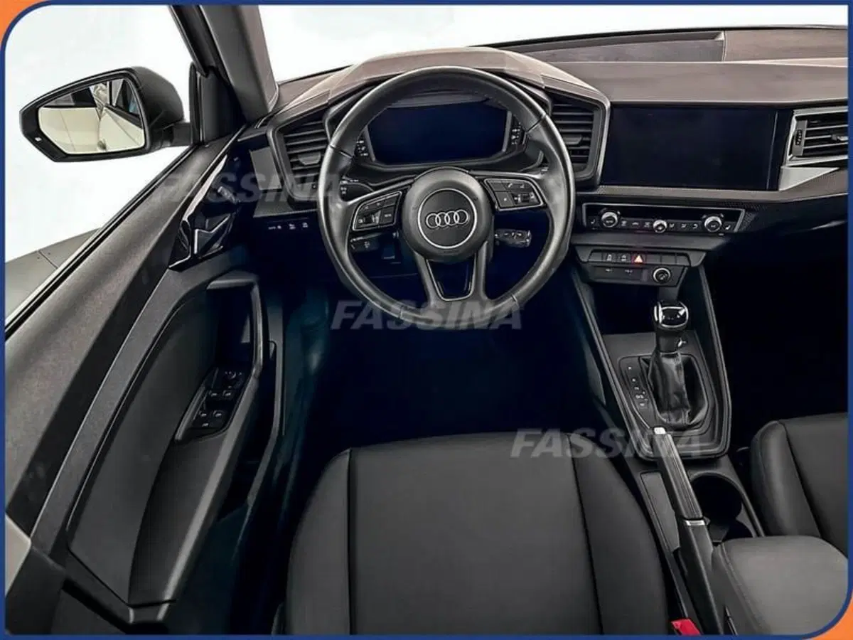 Audi A1 allstreet usata a Milano (10)