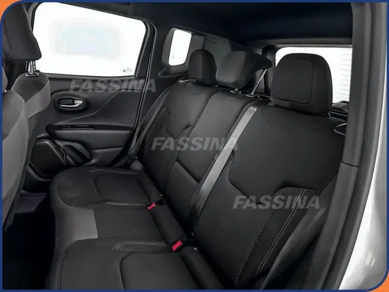 Jeep Renegade usata a Milano (10)