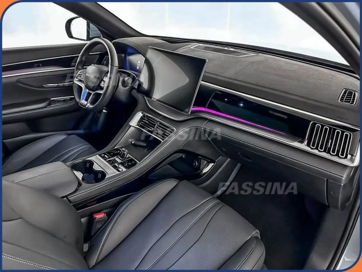 Byd Seal U DM-i  usata a Milano (13)