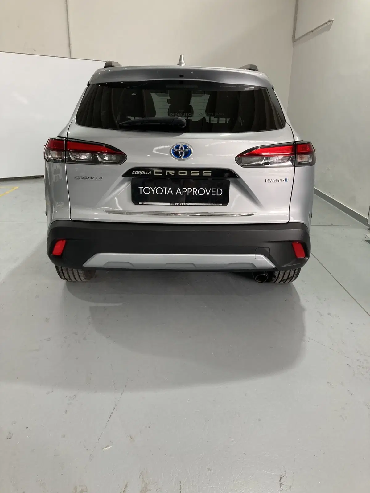 Toyota Corolla Cross Hybrid usata a Barletta-Andria-Trani (5)
