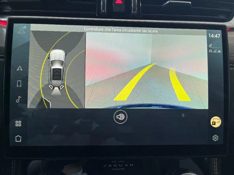 Jaguar F-Pace usata a Venezia (13)