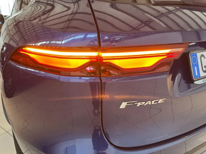 Jaguar F-Pace usata a Venezia (15)