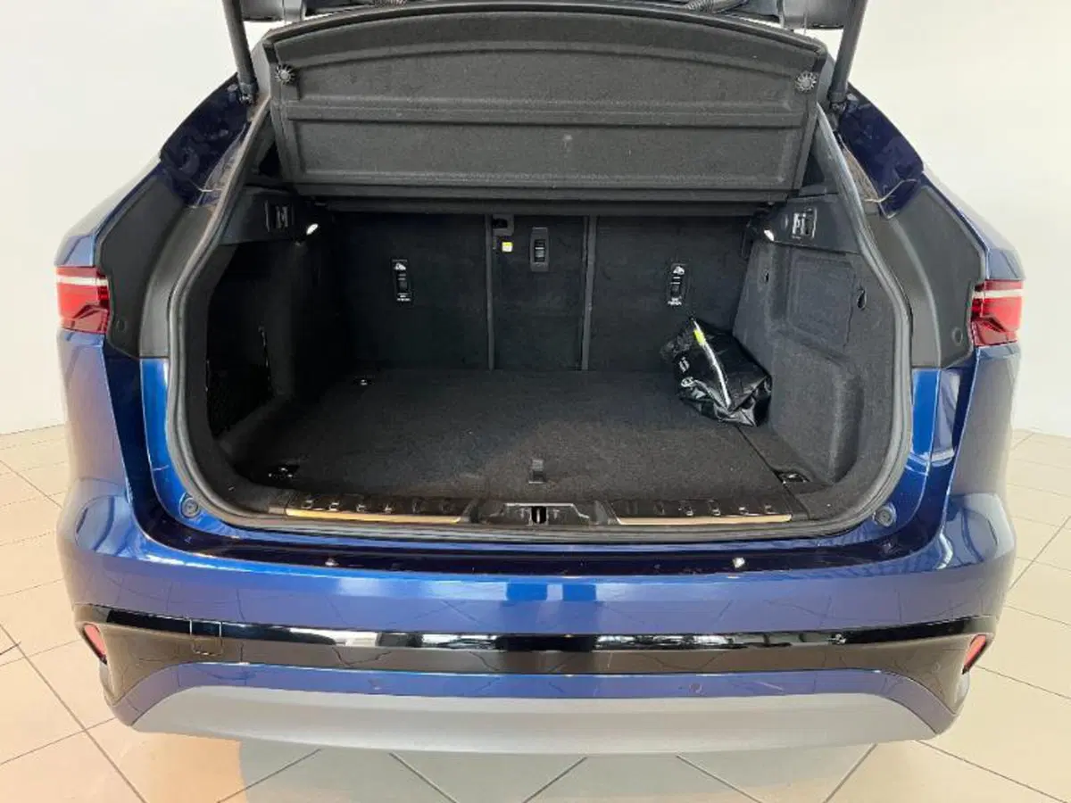 Jaguar F-Pace usata a Venezia (3)
